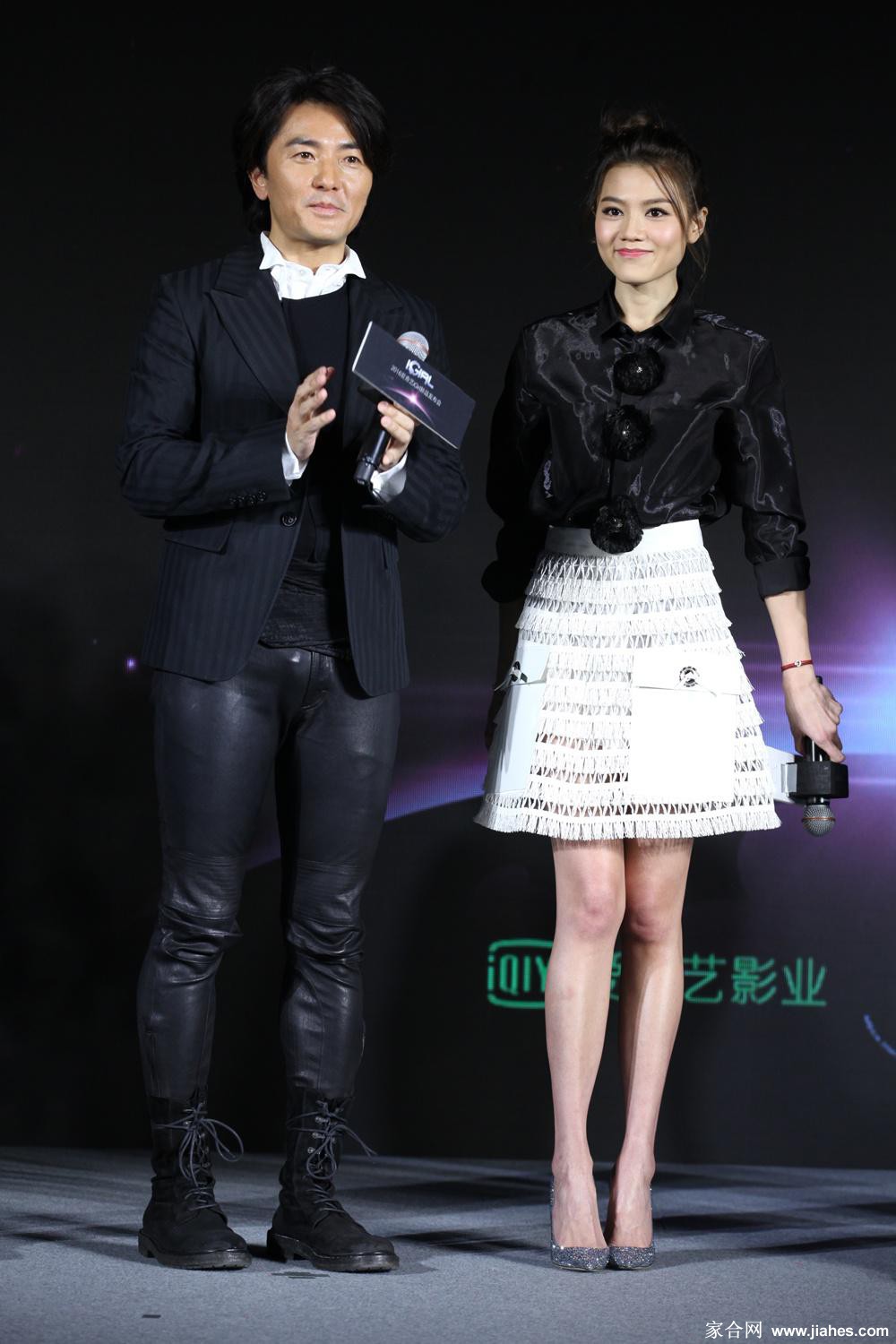 周秀娜美脚,周秀娜厚丝袜,周秀娜下半身,周秀娜黑皮裤,周秀娜美腿炮架,周秀娜紧身裤[3]
