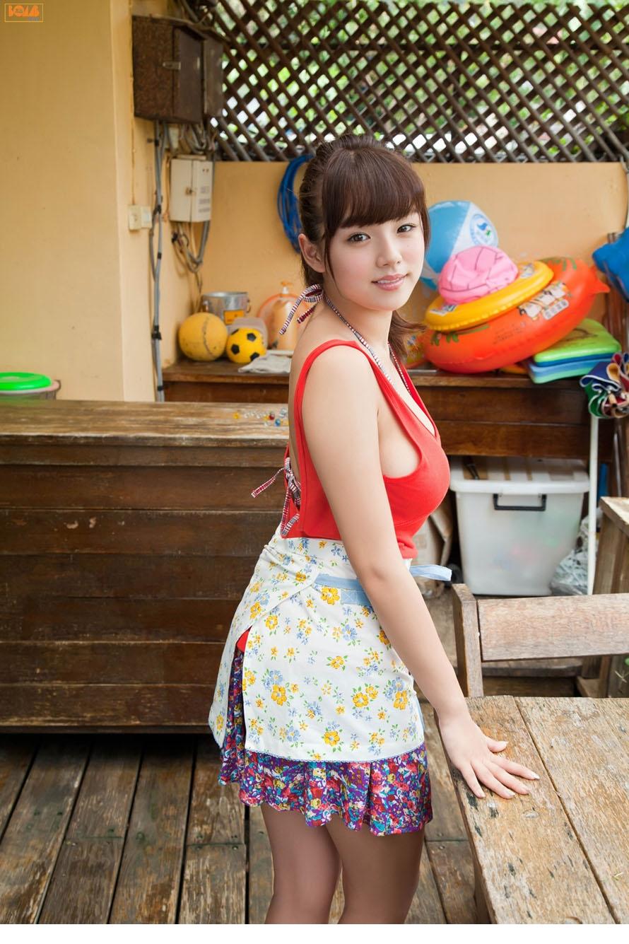 日本美少女筱崎爱海量诱人写真大秀巨乳[25]
