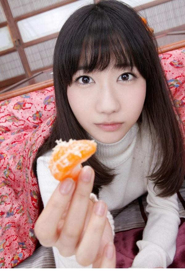气质偶像女柏木由纪性感邀你一起就餐[18]