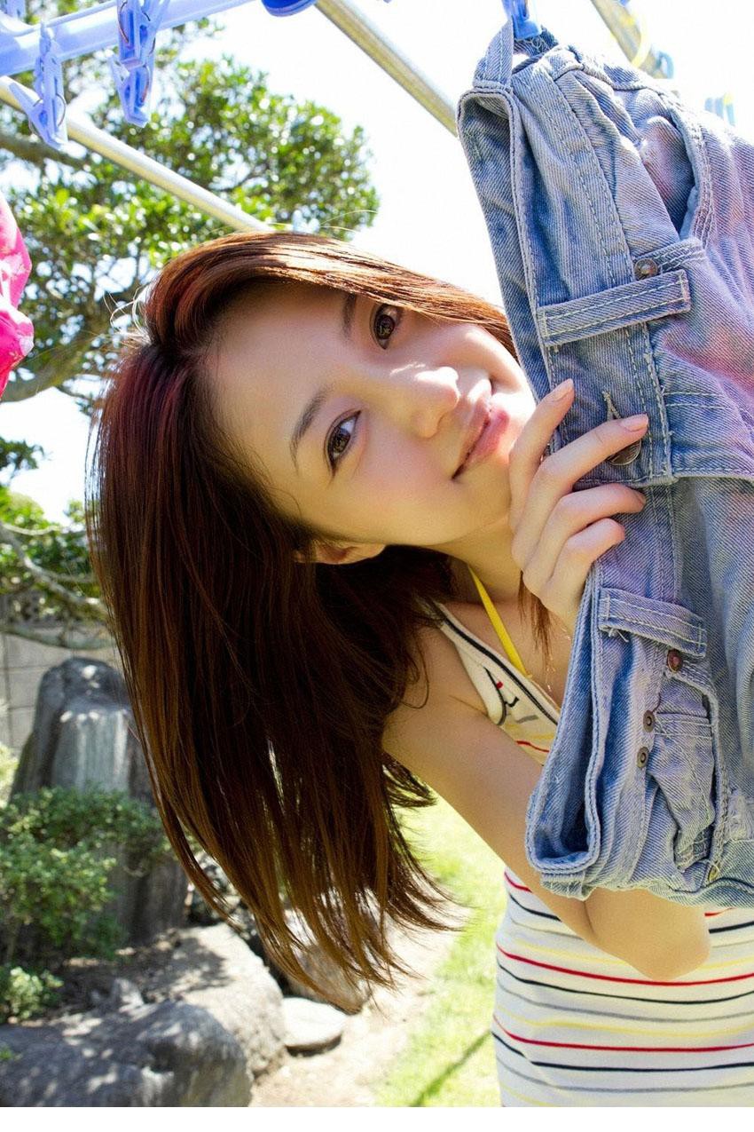 清纯MM逢泽莉娜室外沐浴写真[21]