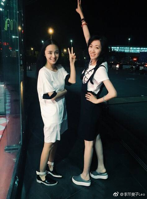 湖南卫视女主持人(主播)李莎旻子黑丝袜美腿高跟性感诱惑[4]