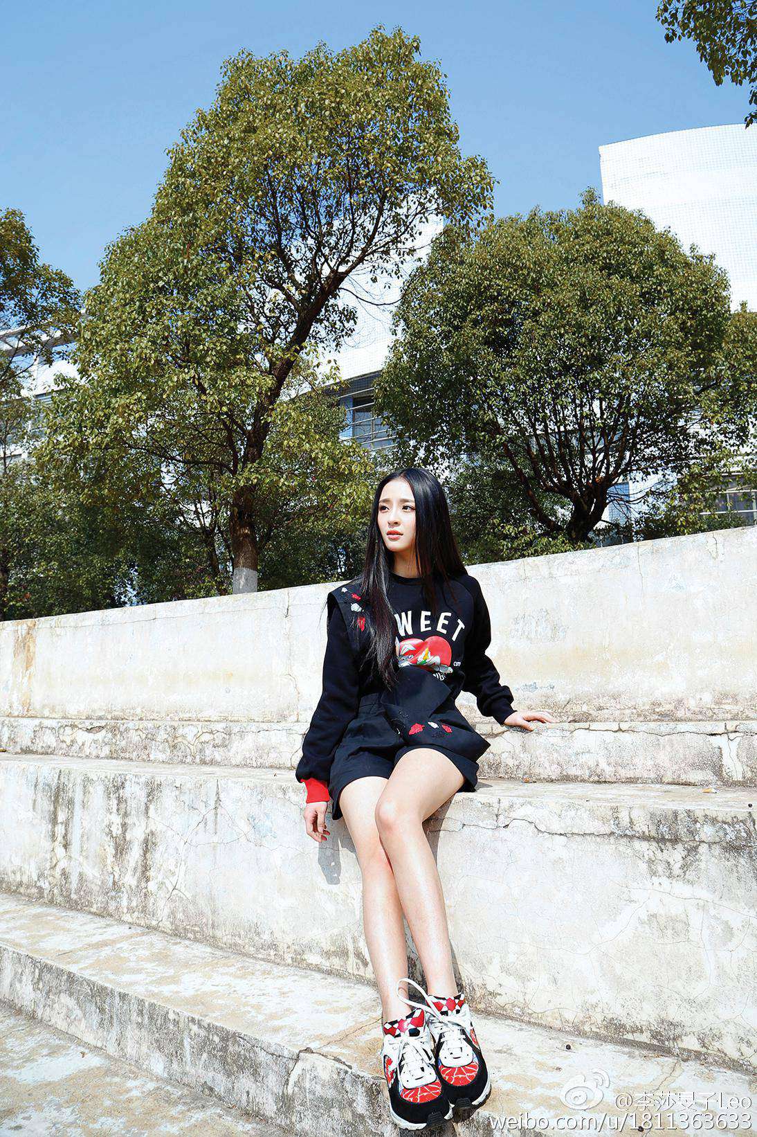 湖南卫视女主持人(主播)李莎旻子丝袜美腿户外素颜自拍图片[5]
