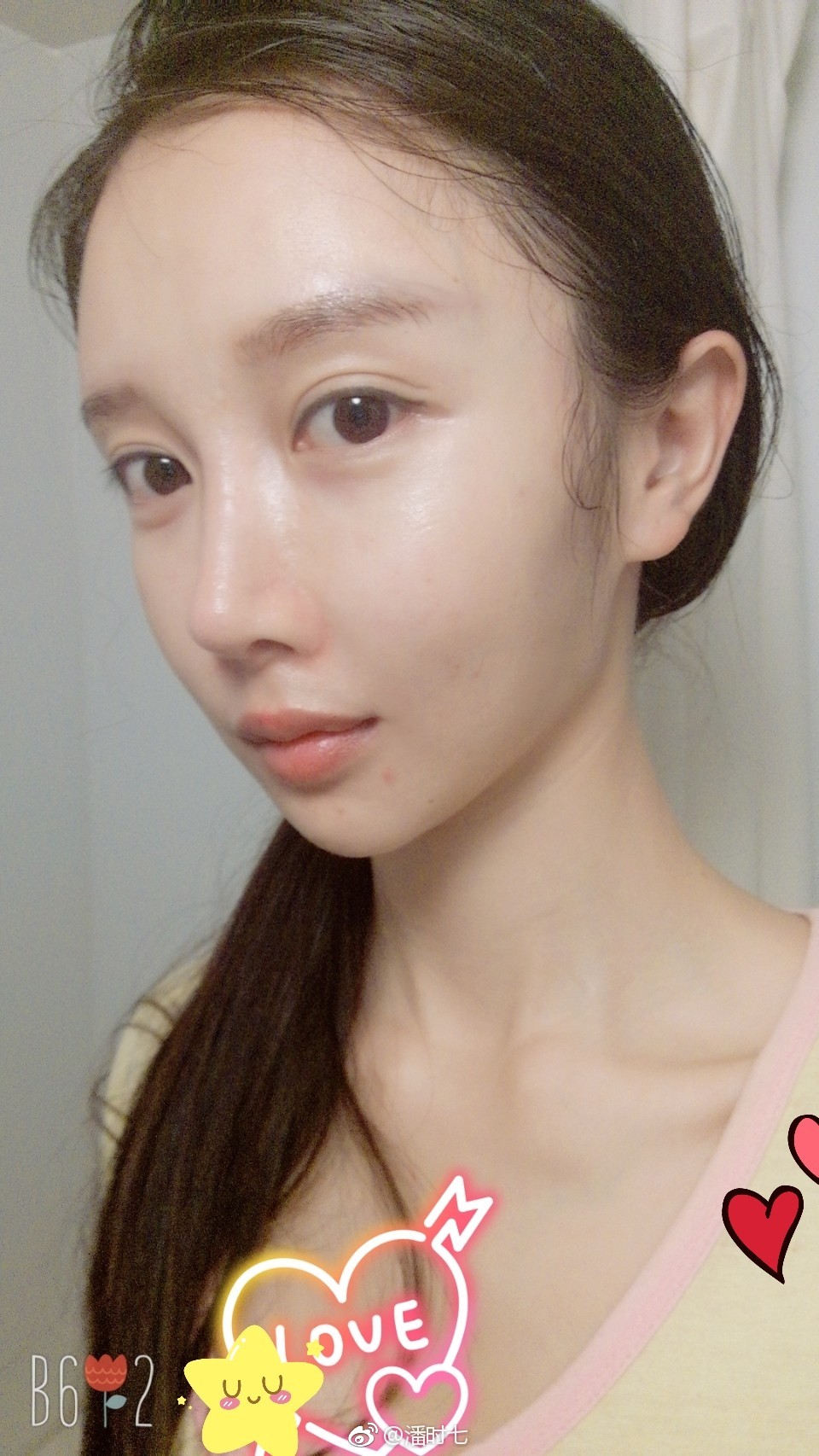 潘时七美腿肉丝大长腿现场照,白丝袜牛仔裤性感照[4]