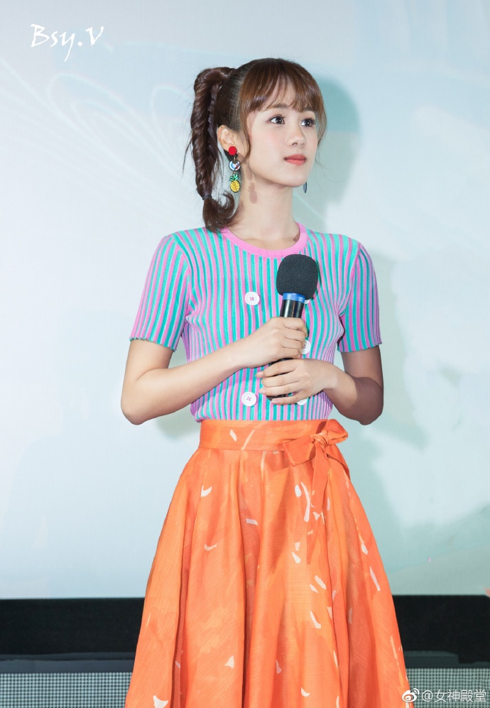 安悦溪可爱橘色短裙凉高跟美腿美脚诱惑[2]