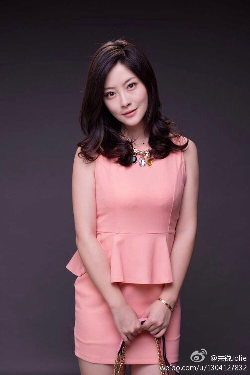 朱锐性感大长美腿短裙高跟写真[11]