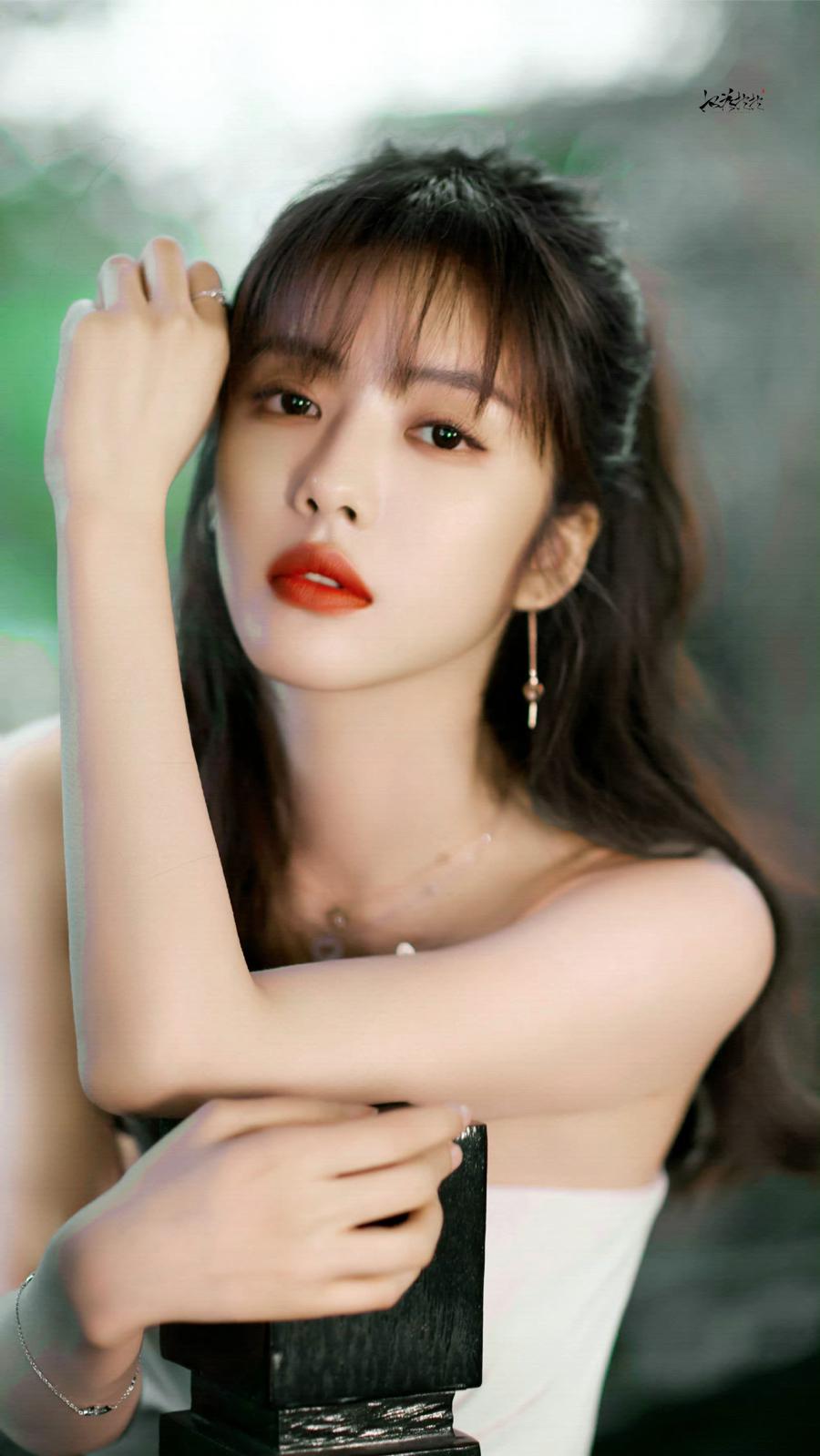 蔡文静白嫩美腿纯欲写真[6]