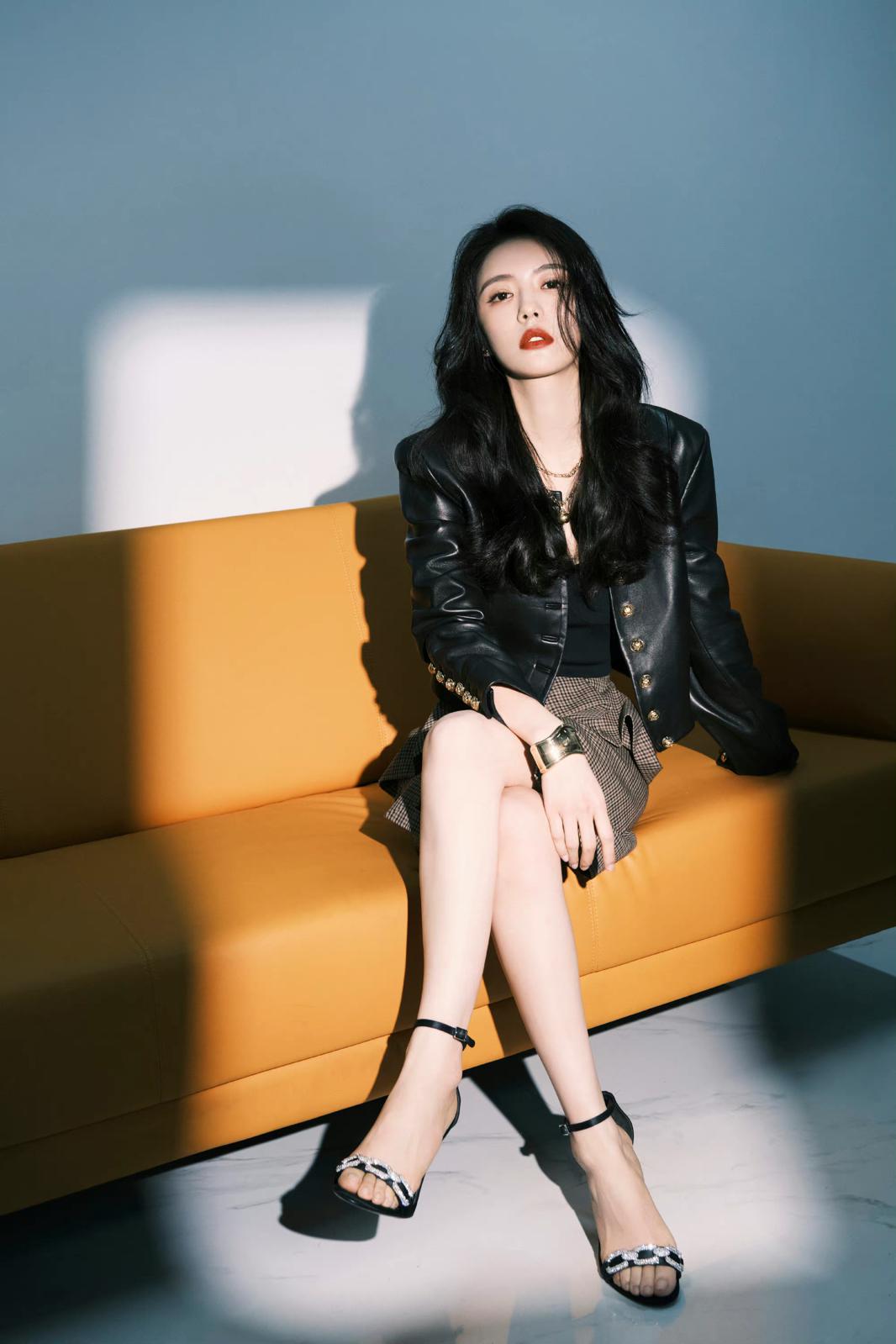 蔡文静美背倩影美丽写真[3]