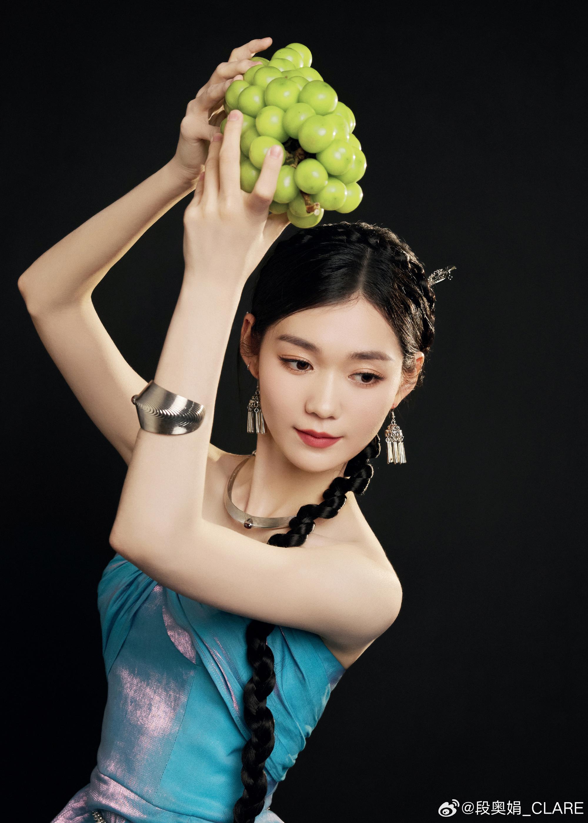 段奥娟艺术写真美丽动人[3]