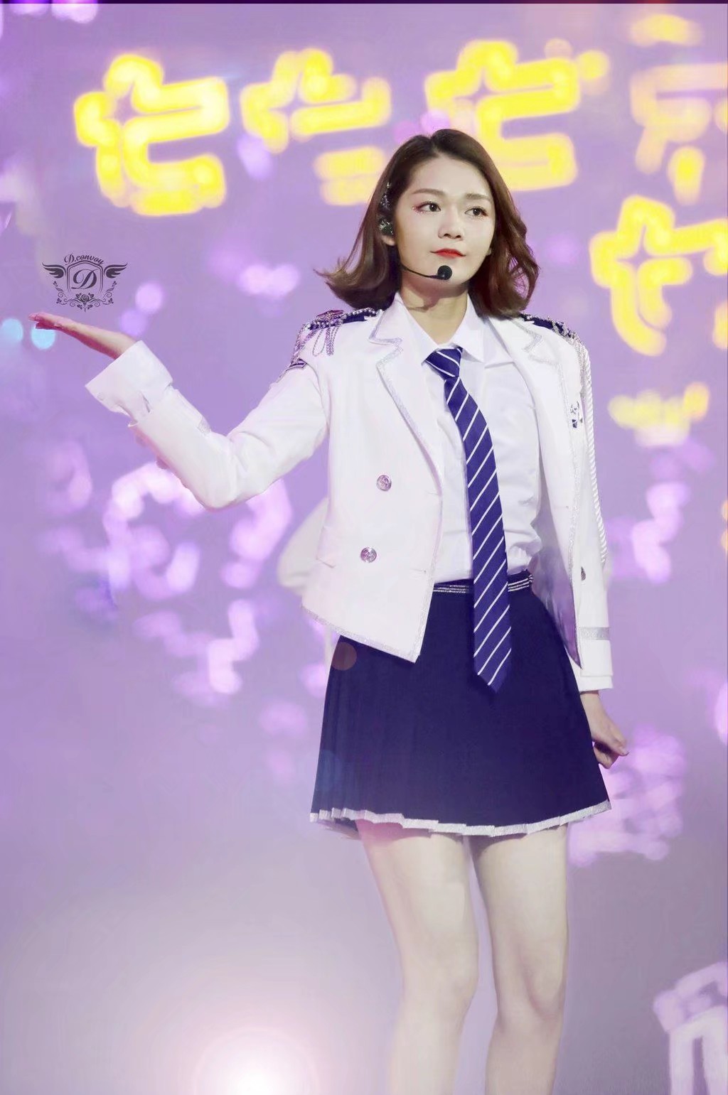 段奥娟少女制服短裙美腿诱惑[2]