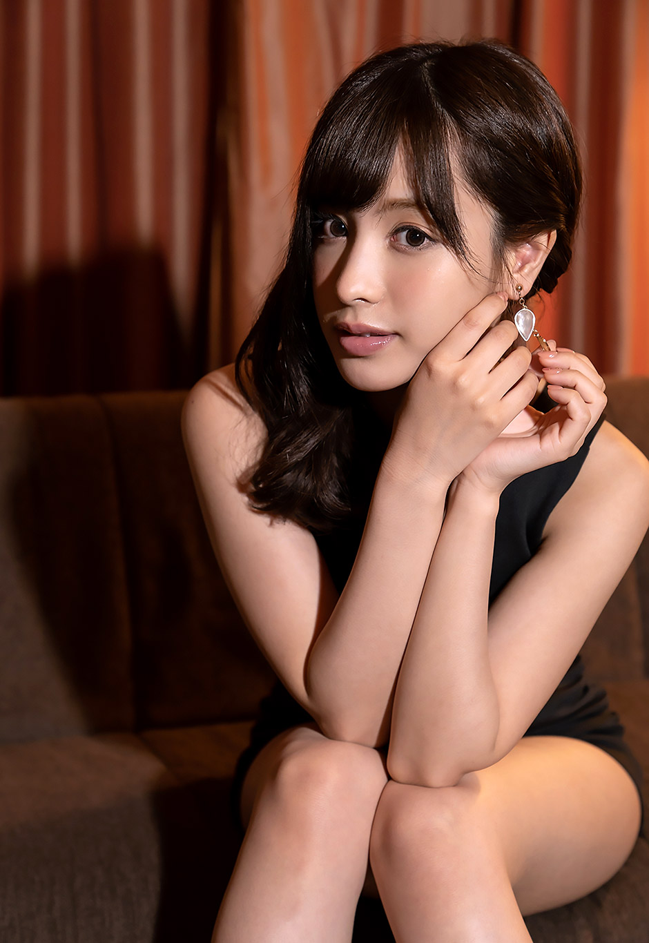 桃乃木香奈长发黑裙美腿写真[3]