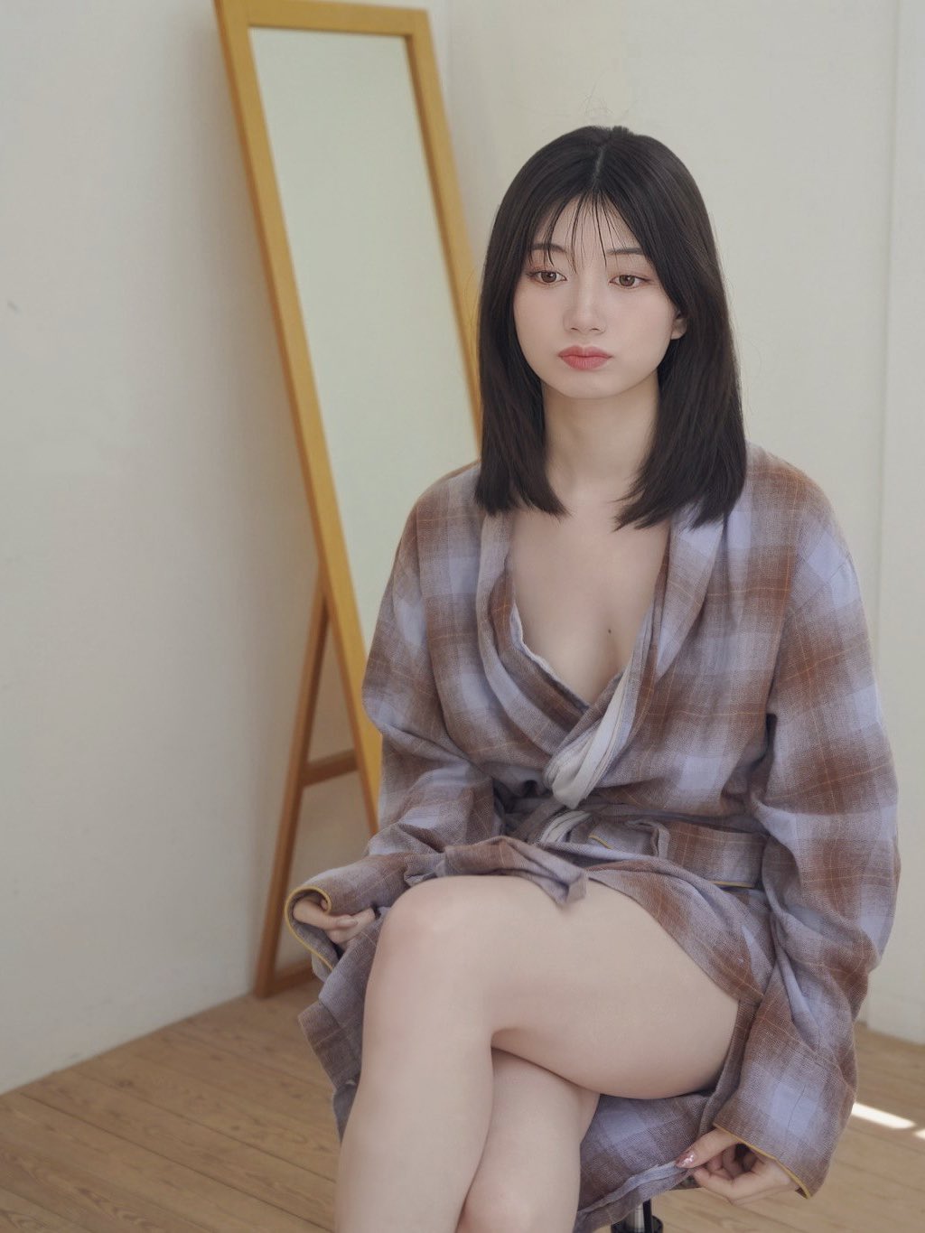 2025AV界新人濑户环奈OL制服美腿身材诱人[7]