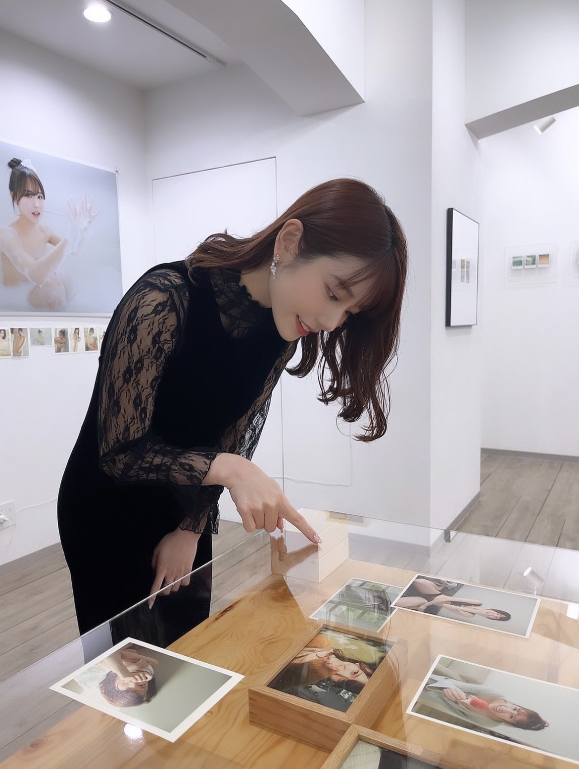 河北彩伽白色蕾丝丝袜美腿写真[4]