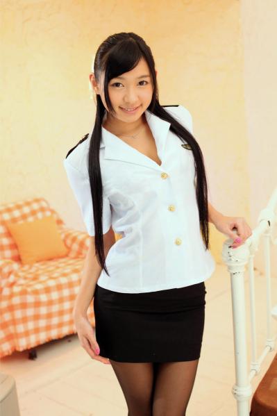 小仓奈奈可爱黑丝美腿锦集