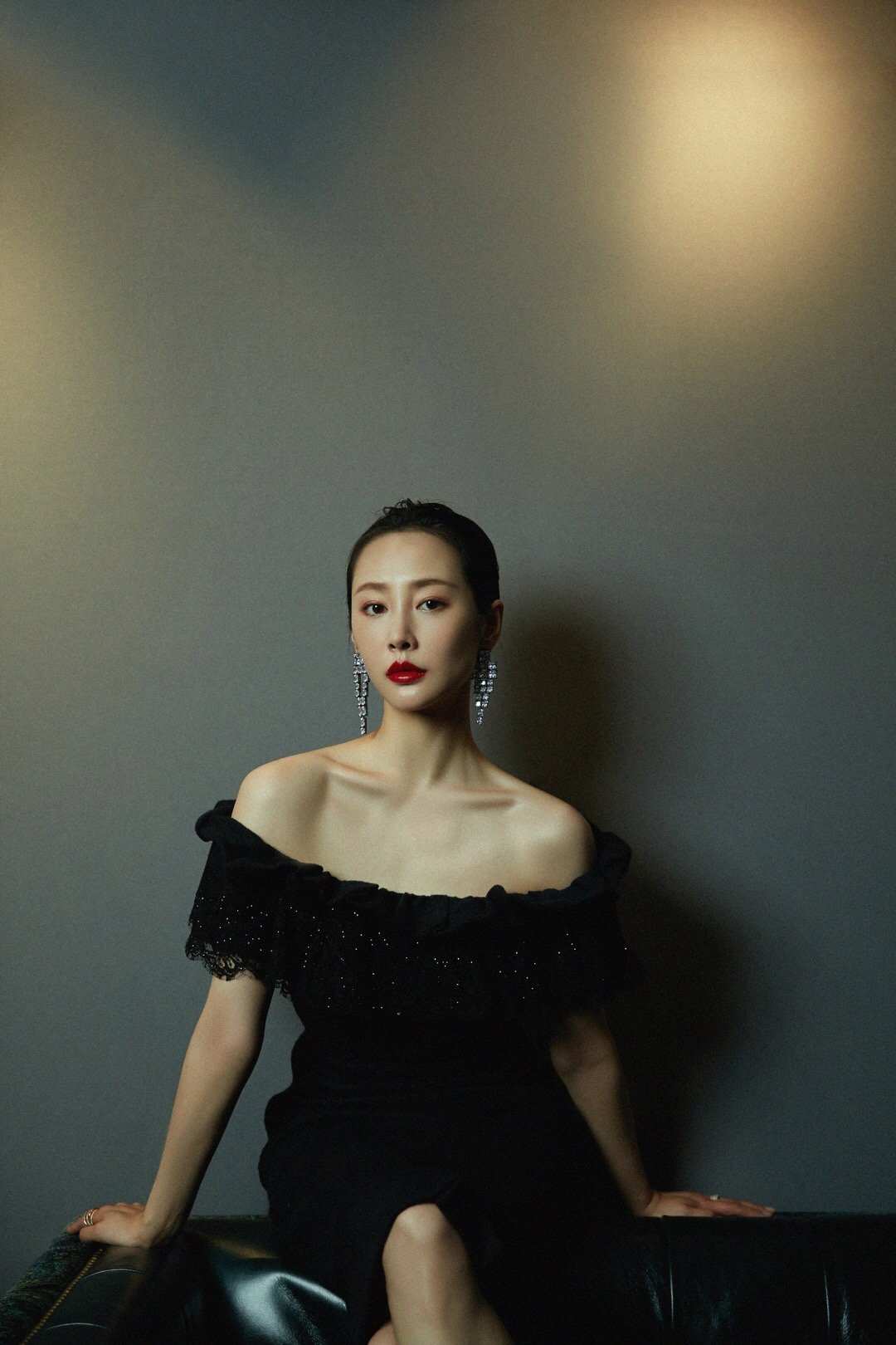 李纯黑色大气时尚写真[10]