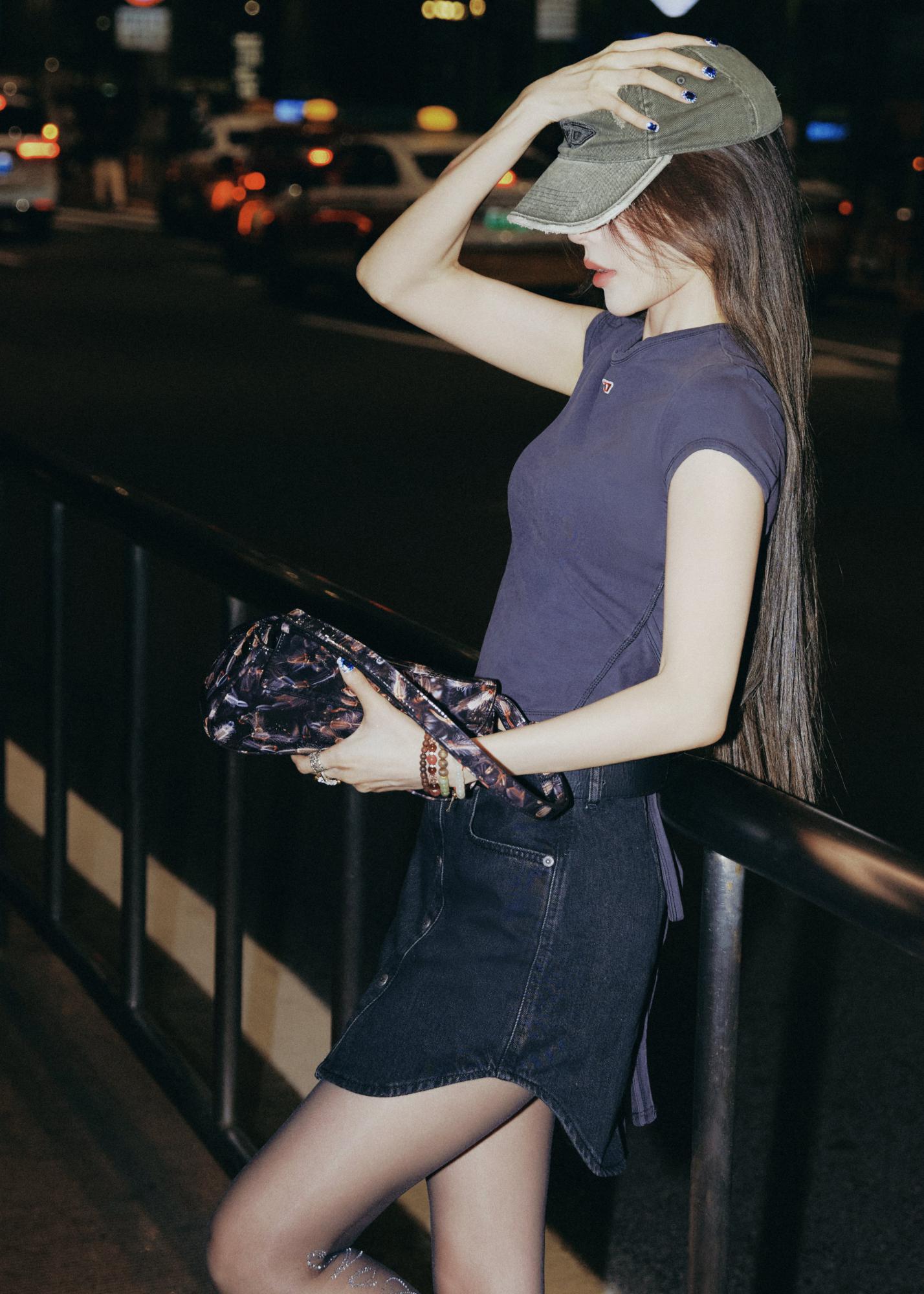 戴燕妮各色丝袜美腿写真2[3]