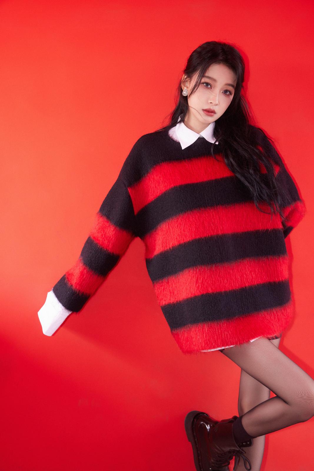 孙怡黑丝配美腿一绝[3]