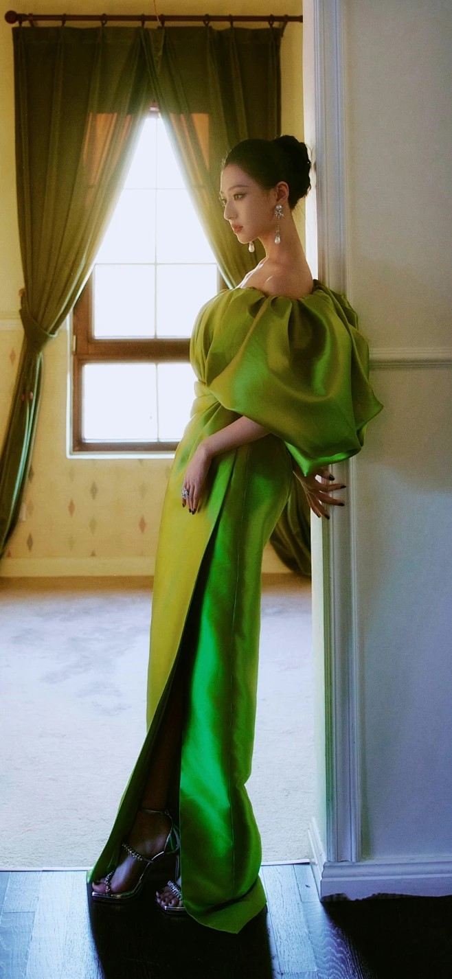 胡连馨大气惊艳写真[3]