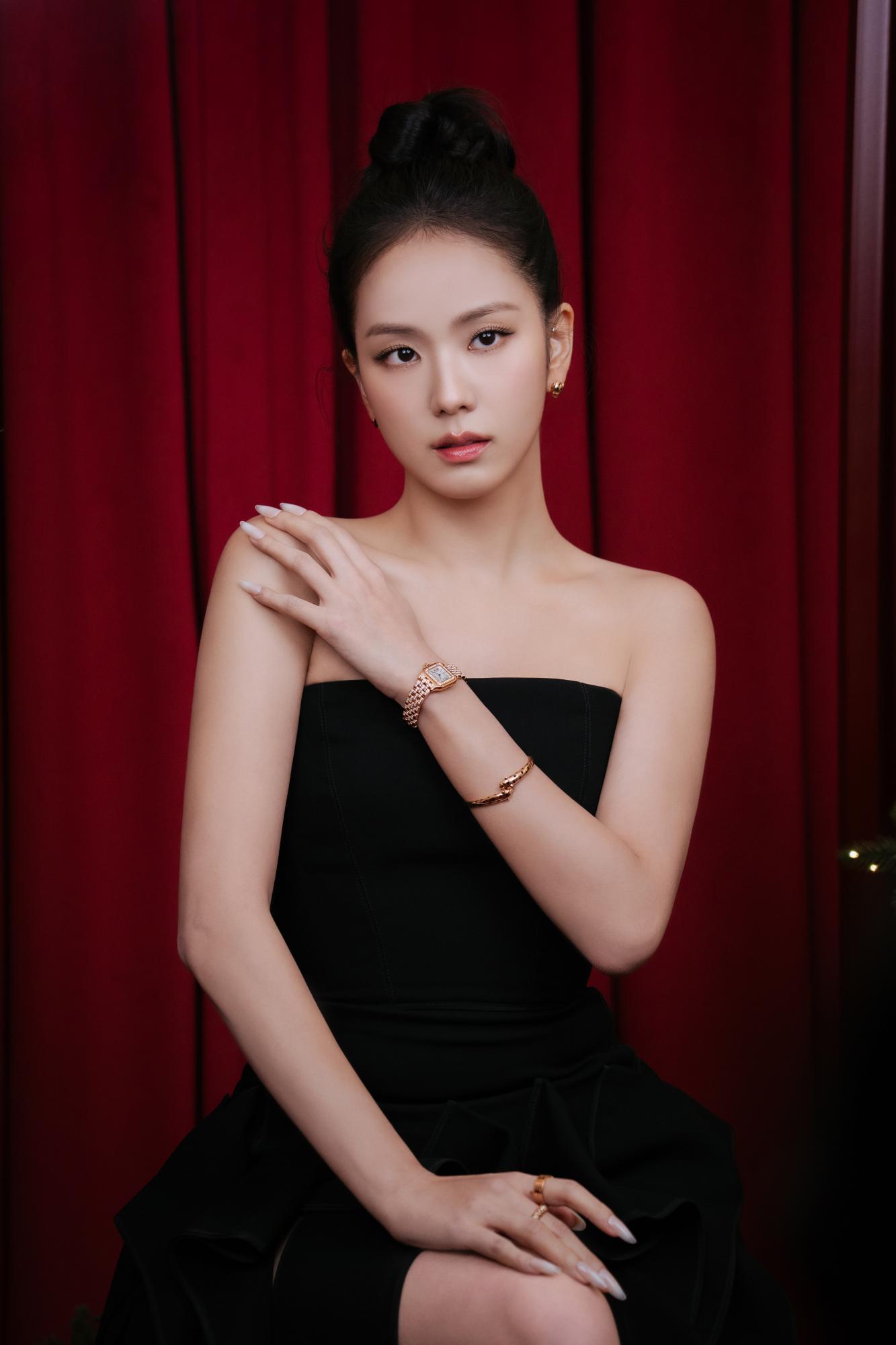 金智秀(Kim Jisoo)黑色连身礼服抹胸性感迷人[2]