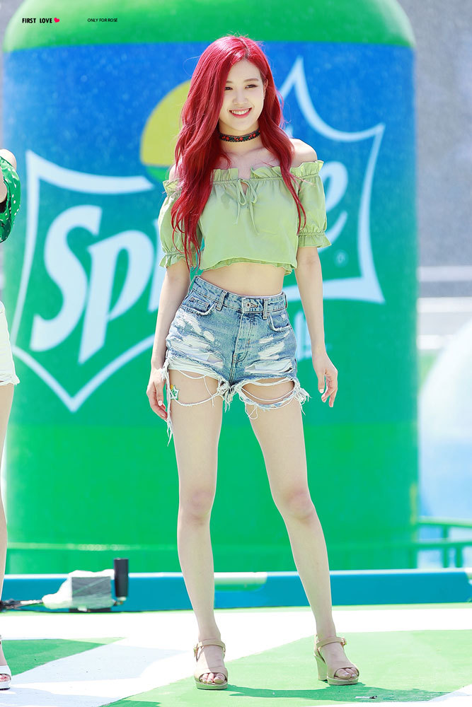 朴彩英身姿曼妙妩媚勾人[5]