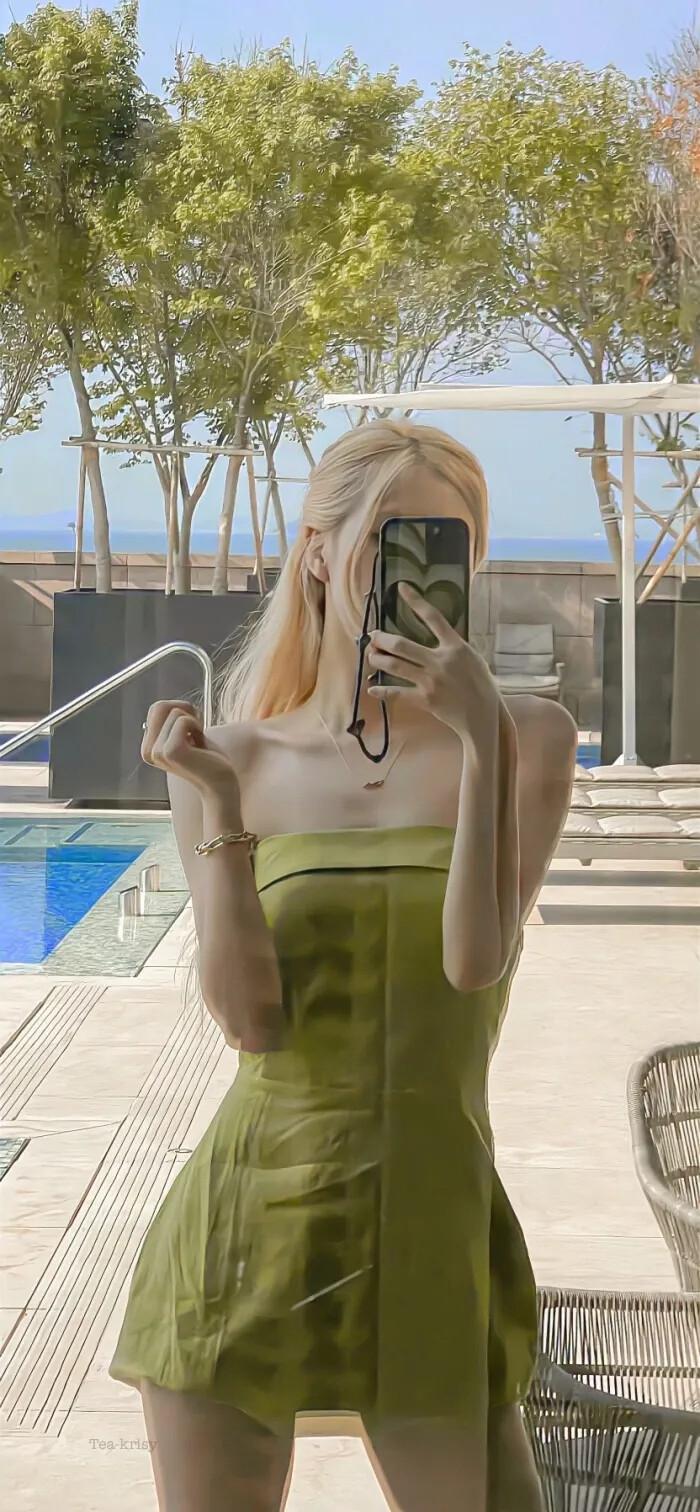 朴彩英身姿曼妙妩媚勾人[10]