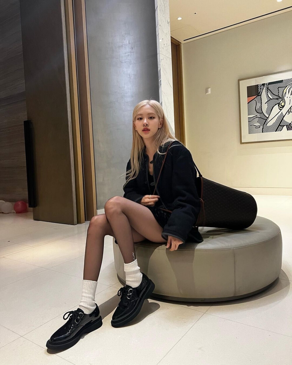 朴彩英黑丝大长腿化妆间自拍[8]