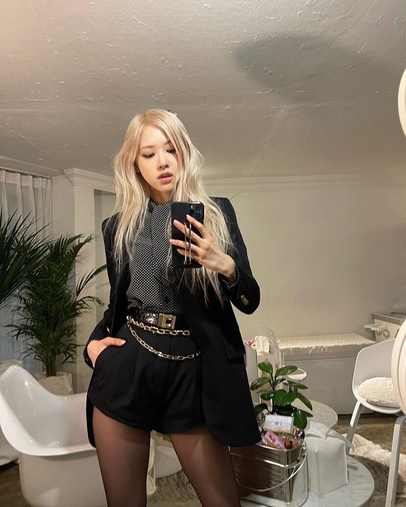 朴彩英黑丝大长腿妖娆广告图[8]