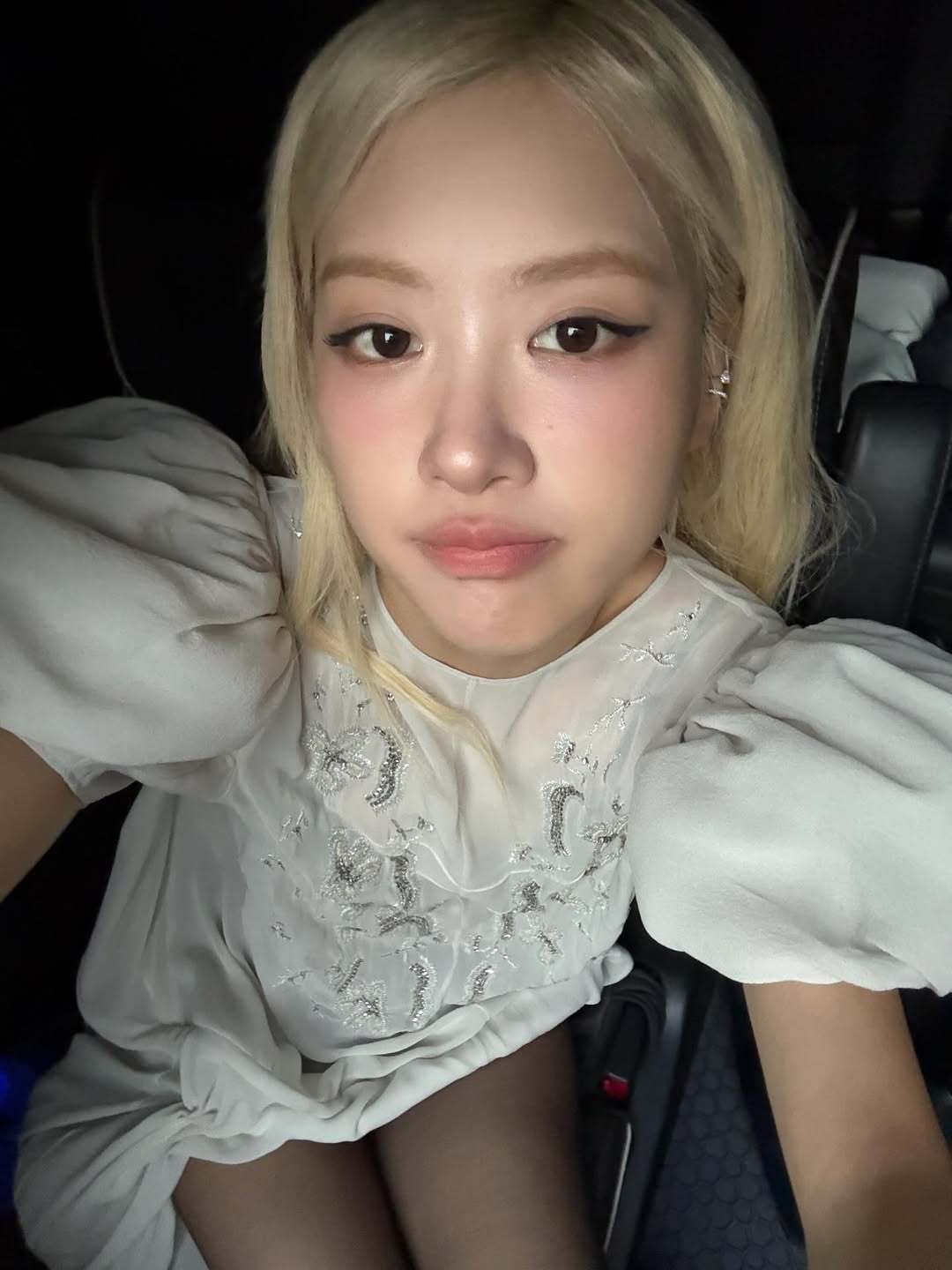 朴彩英黑丝大长腿素颜自拍[6]