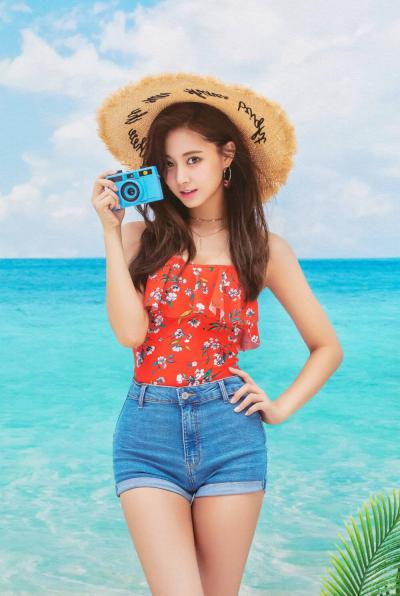 周子瑜性感写真自拍