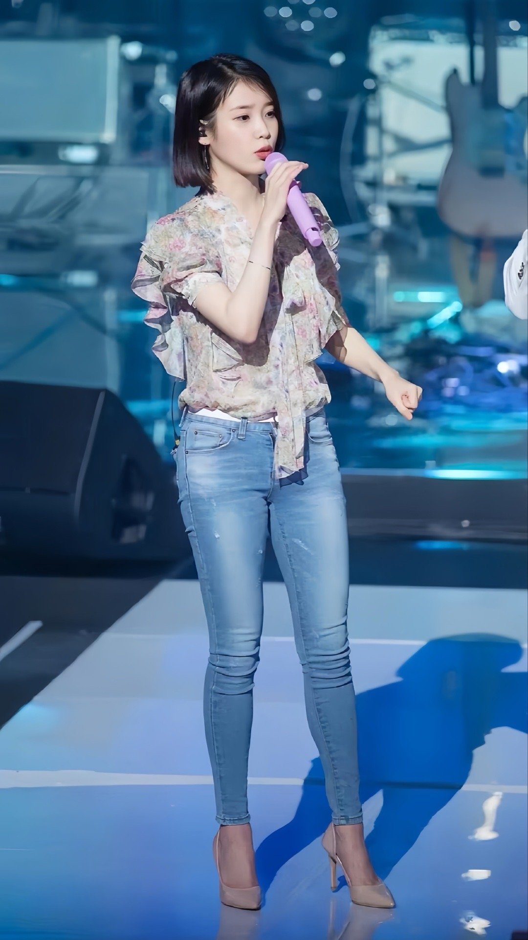 李知恩牛仔裤好修身[10]