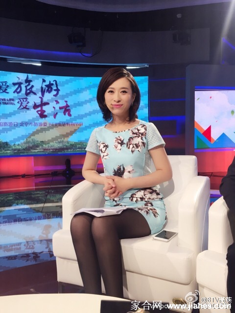 BTV女主持人(主播)高燕黑丝袜美腿高跟现场主持图片[5]
