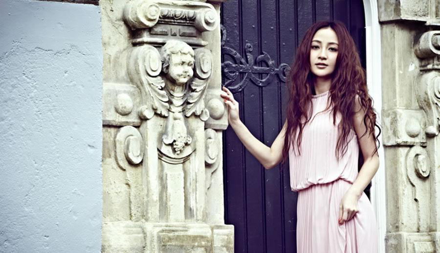 姚笛异国唯美写真  气质优雅大秀女神范儿[2]