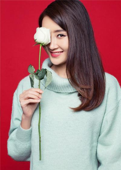 龙女郎林鹏早春大片最新写真