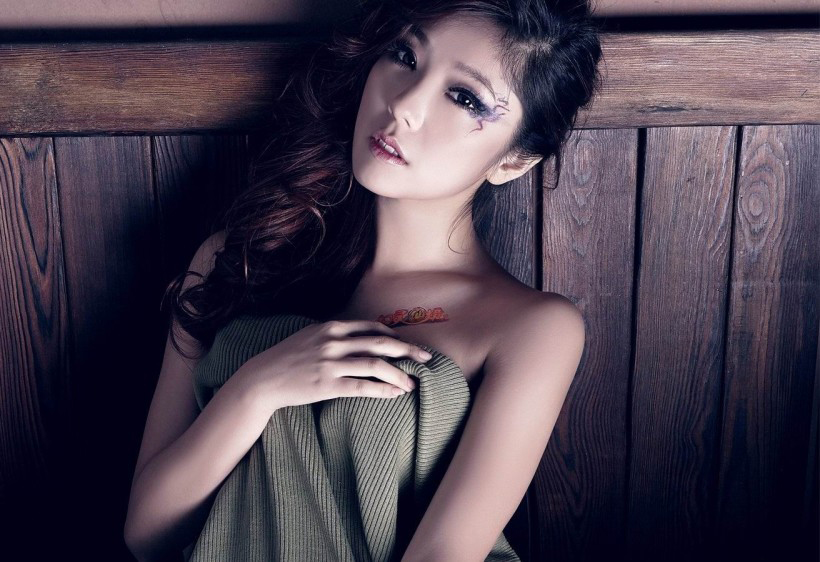 宅男女神赵奕欢性感写真[4]