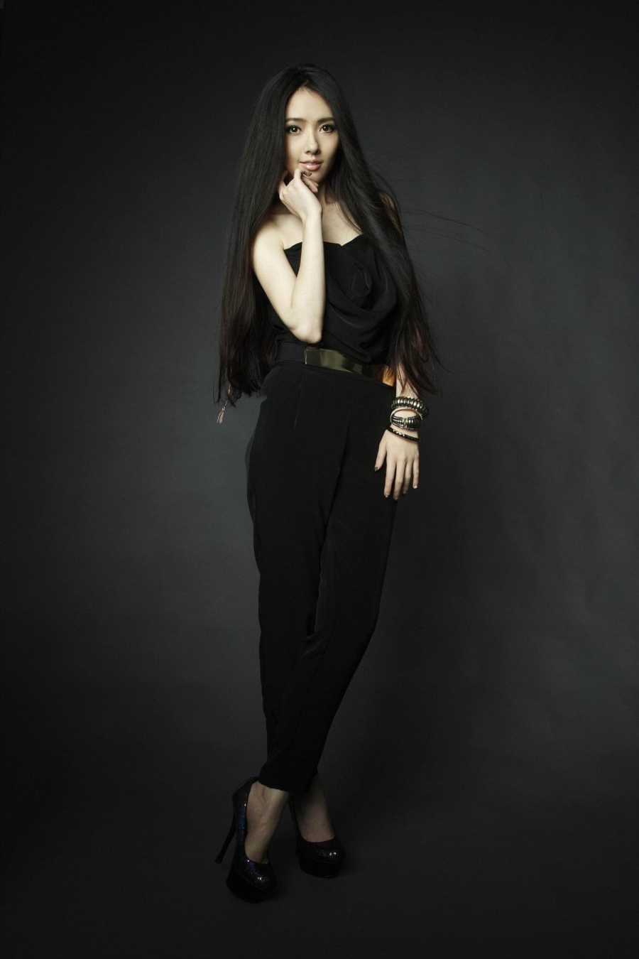 气质女神郭碧婷最新写真女神霸气尽显[3]