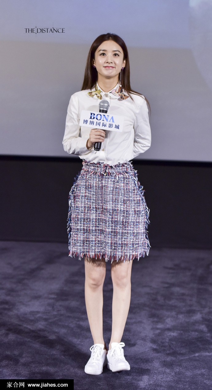 赵丽颖路演图片穿白衬衣似校园女神[3]