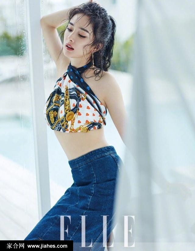 杨幂夏日性感封面写真眼神温柔妩媚[2]