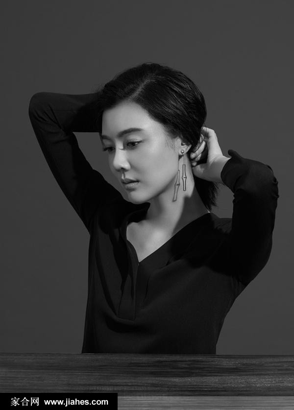 车晓柔美黑白照完美诠释知性女人[3]