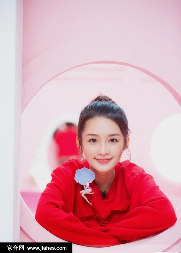 李沁宛如甜美花仙子满满少女力图片[2]