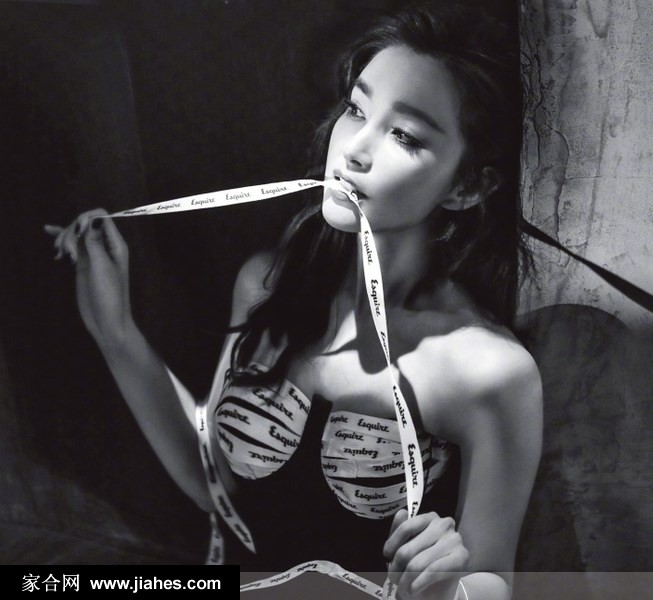 李冰冰黑白画面展露少女身材性感撩人写真图片[4]