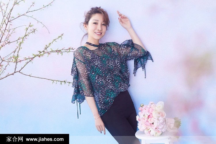 美丽的新娘秦海璐优雅婚纱裙迷人艳丽写真图片[5]