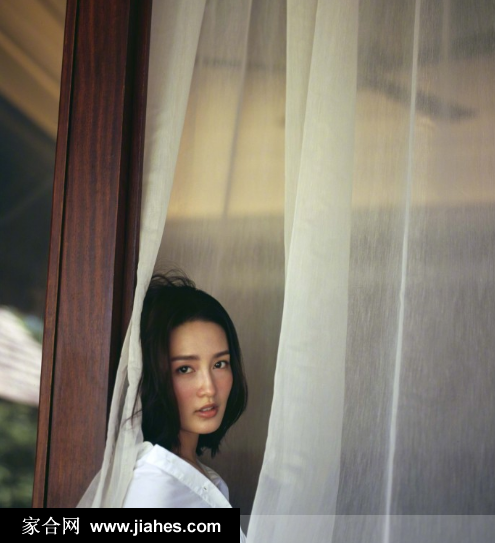 李沁清新晒伤妆明眸皓齿薄纱遮面撩人写真图片[2]