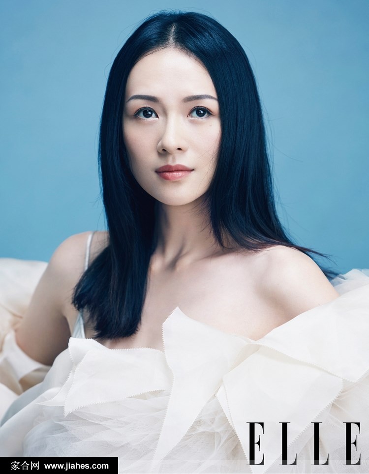 章子怡飘逸长发解锁多套造型尽显女王范写真图片[4]