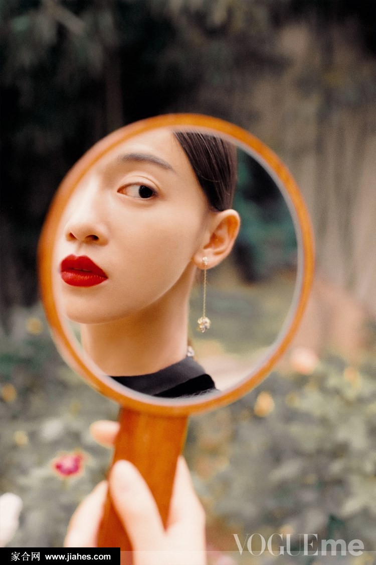 魏姐吴谨言复古妆容古典风造型眉目如画写真图片[6]