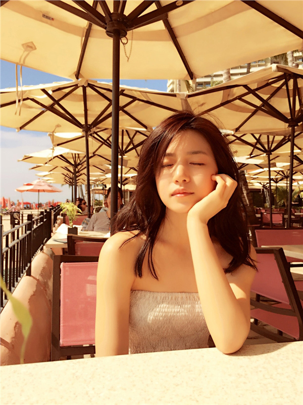 小龙女陈妍希夏威夷清新美照[4]