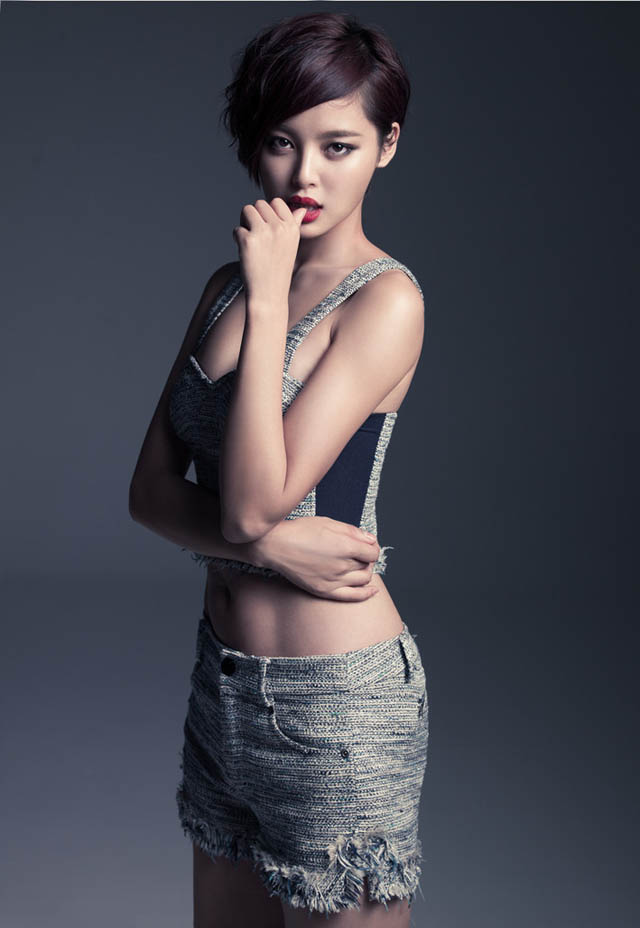 实力花旦辛芷蕾短发写真性感妩媚[4]