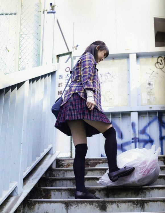 日本少女偶像松井玲奈悠闲写真照[6]