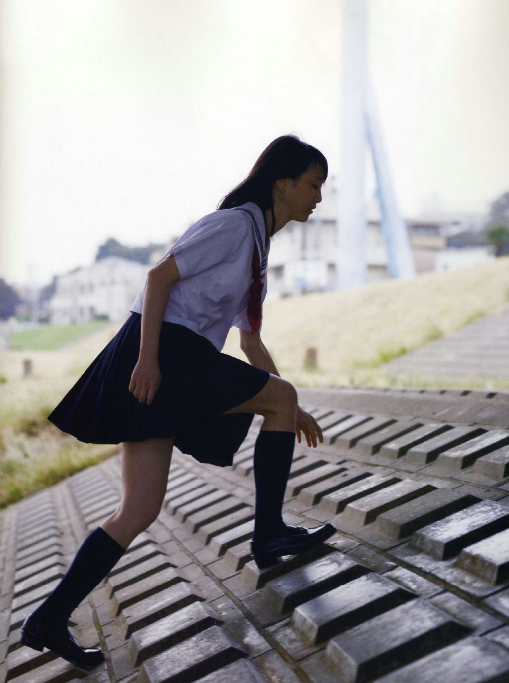 松井玲奈AKB48毕业制服写真[9]