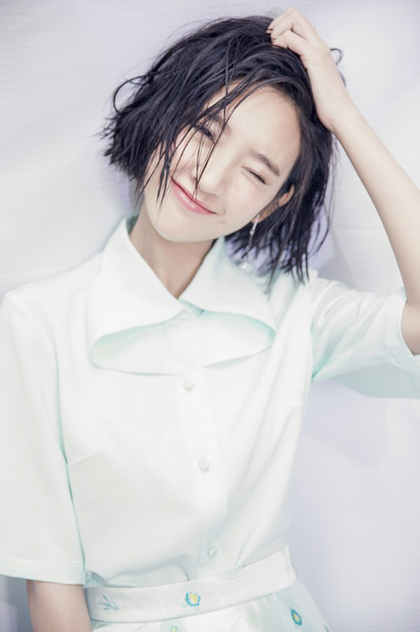 唐艺昕甜美夏日写真曝光[3]