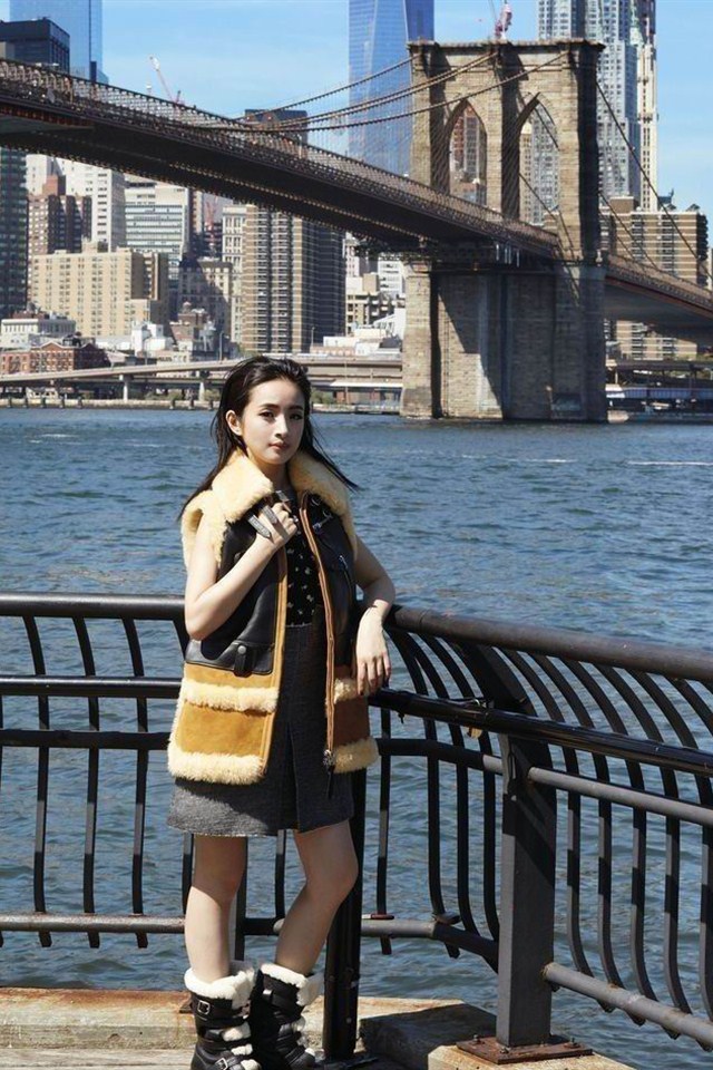 林依晨红唇气质御姐风尚写真[4]