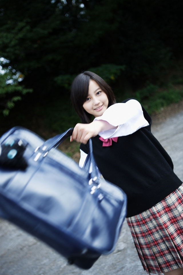日本美女明星堀北真希清纯学生写真[9]
